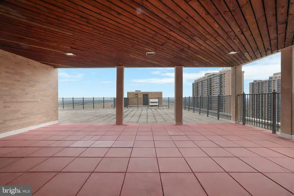 $3,600 | 3713 South George Mason Drive, Unit 1011, Falls Church, VA 22041