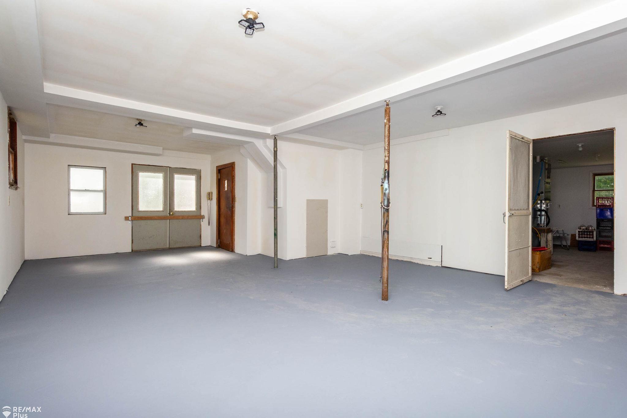 3350 North Belsay Road Flint, MI 48506 - Photo 29 of 44