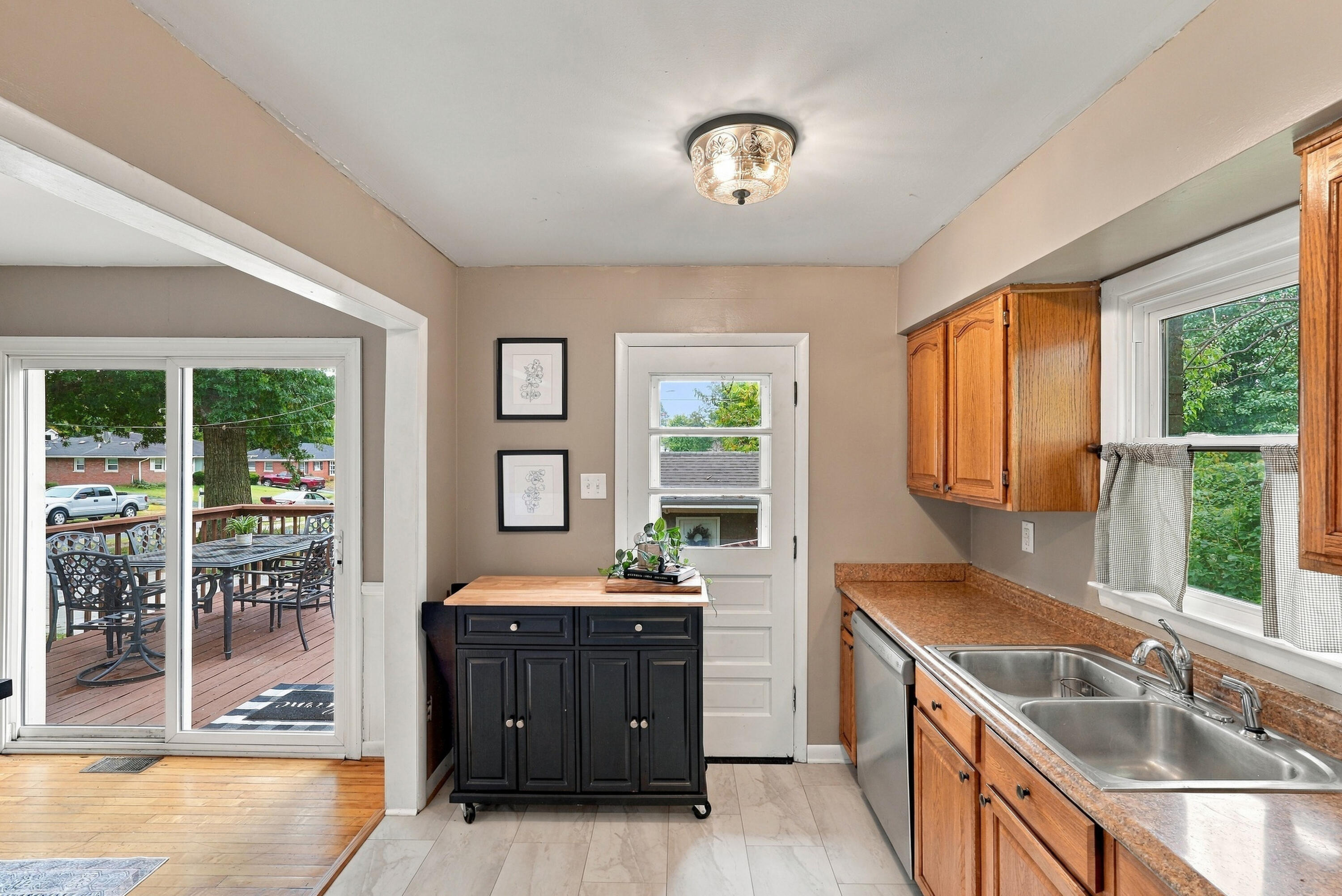 2909 Clays Mill Road Lexington, KY 40503 - Photo 12 of 46 20-print-DSC05102