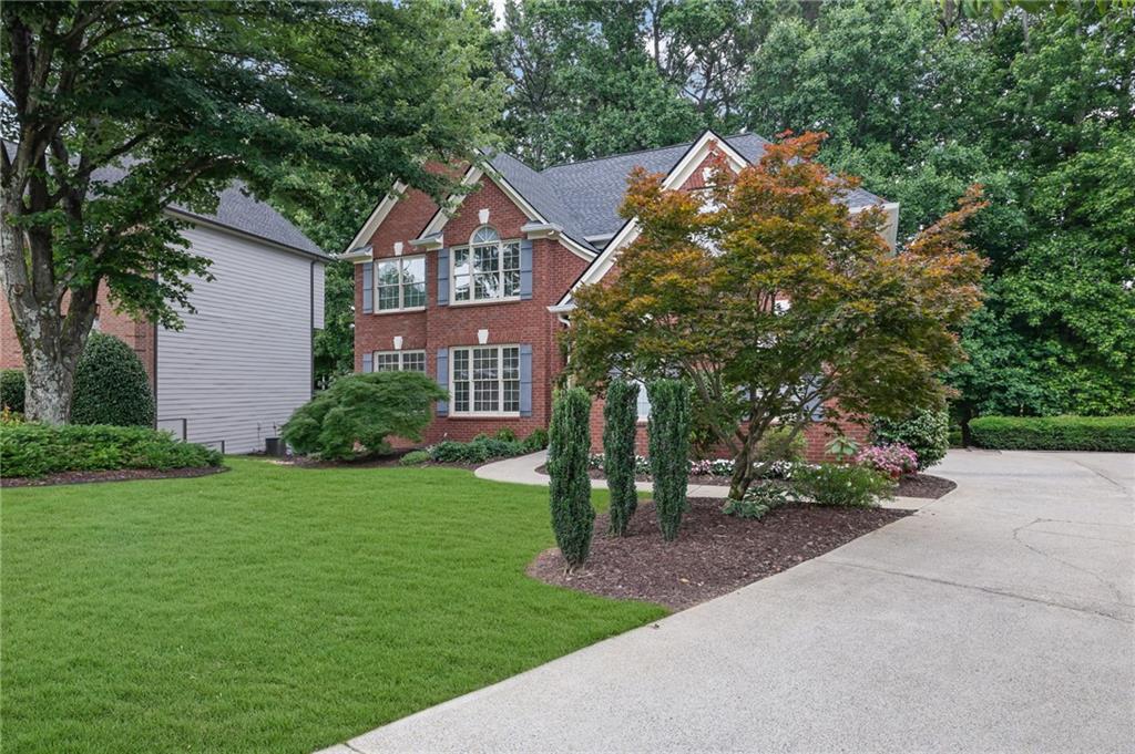 1620 Reindeer Ridge Alpharetta, GA 30005 - Photo 2 of 56