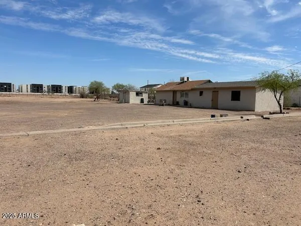 $980,000 | 4003 South 12th Street, Unit 1, Phoenix, AZ 85040