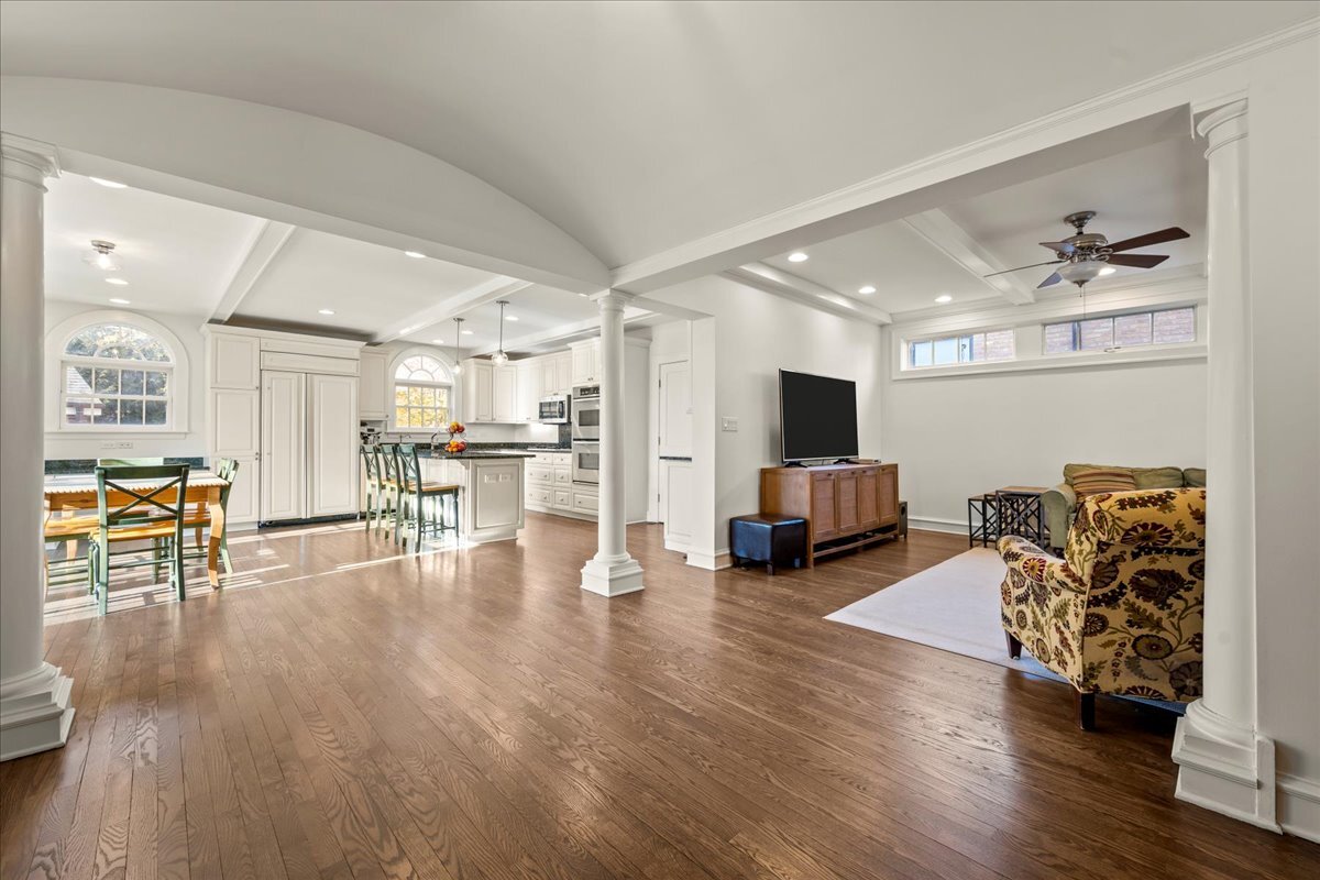 1878 Sunset Road Highland Park, IL 60035 - Photo 10 of 40 a living room with furniture and a flat screen tv