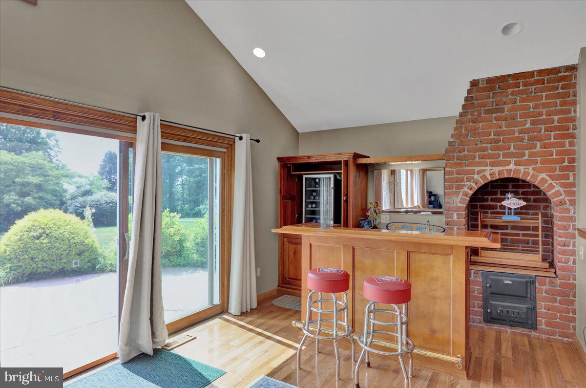 831 North Church Road Reading, PA 19608 - Photo 11 of 48 Great Room Bar