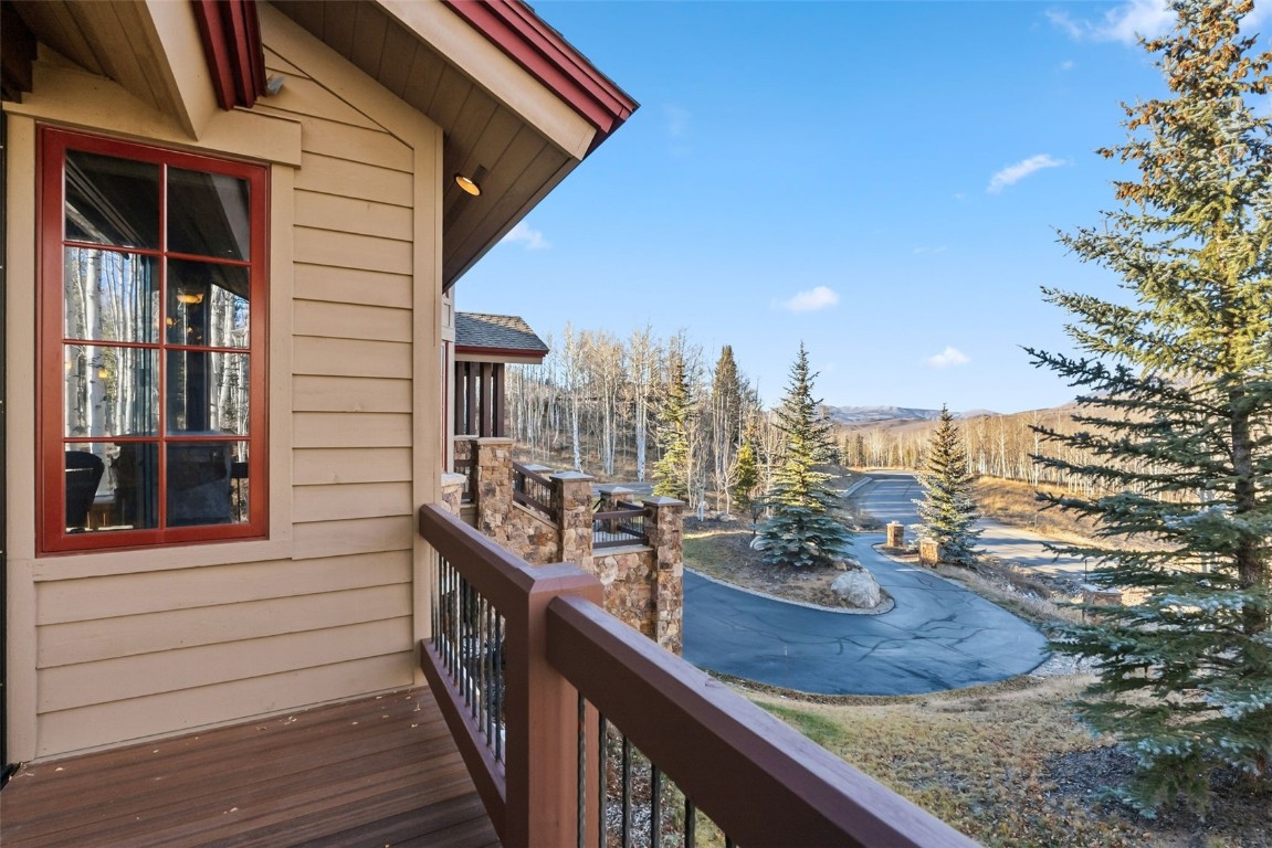 2140 Hunter's Knob Road Silverthorne, CO 80498 - Photo 45 of 46 View of balcony