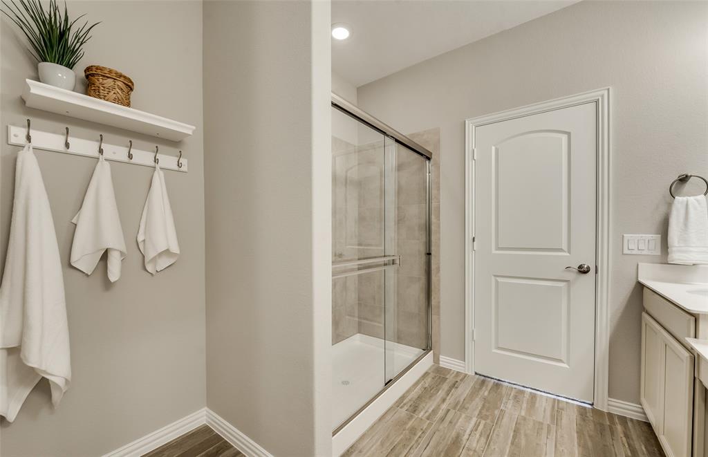 449 Avian Way Godley, TX 76044 - Photo 14 of 20 *Model Representation - Owner's bath