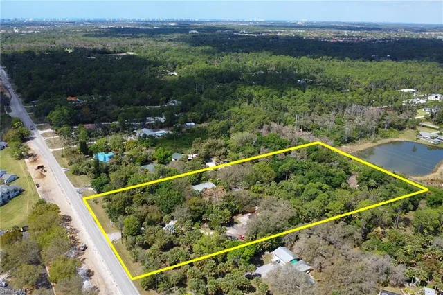 $1,329,000 | 5051 Green Boulevard, Naples, FL 34116