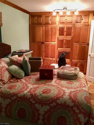 a view of house with deck outdoor seating