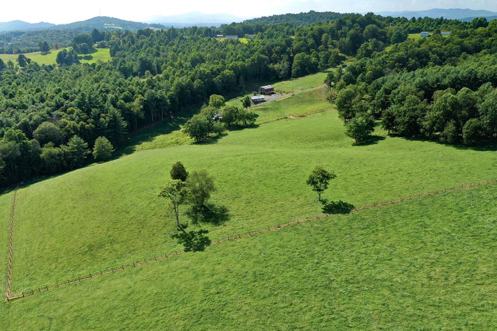 305 Rising Sun Lane Galax, VA 24333 - Photo 39 of 42 Gallery Image 39