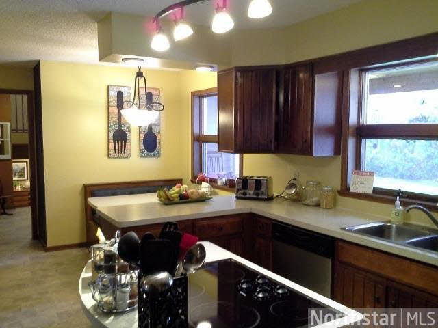 381 North Glover Road Hudson, WI 54016 - Photo 5 of 18