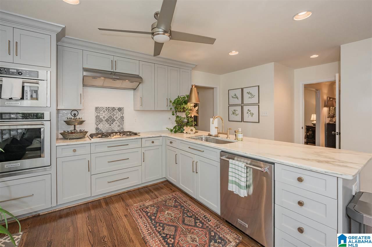 1836 Cedarwood Road Birmingham, AL 35216 - Photo 3 of 33