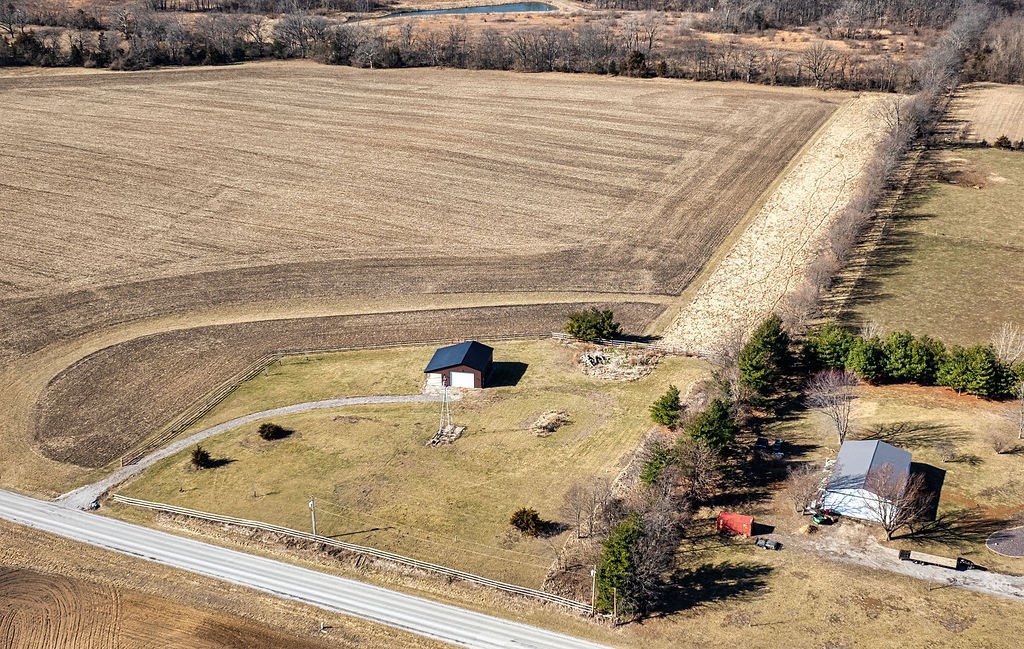 4365 North Oakley Road Argenta, IL 62501 - Photo 3 of 20