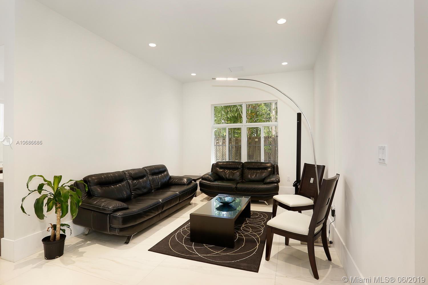 11847 Southwest 81st Road Pinecrest, FL 33156 - Photo 23 of 40 Gallery Image 23