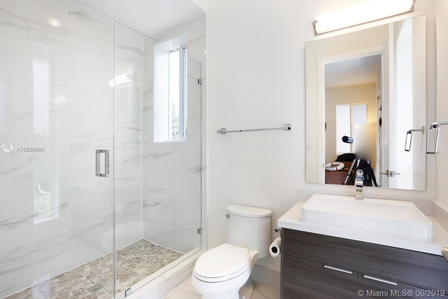 11847 Southwest 81st Road Pinecrest, FL 33156 - Photo 32 of 40 Gallery Image 32
