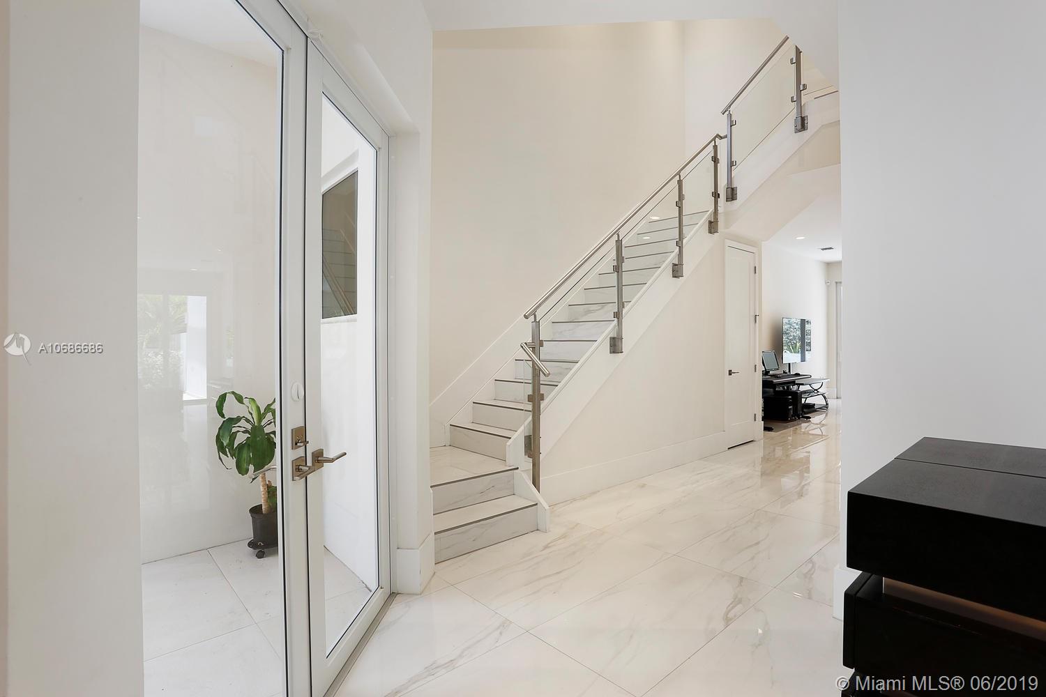 11847 Southwest 81st Road Pinecrest, FL 33156 - Photo 33 of 40 Gallery Image 33