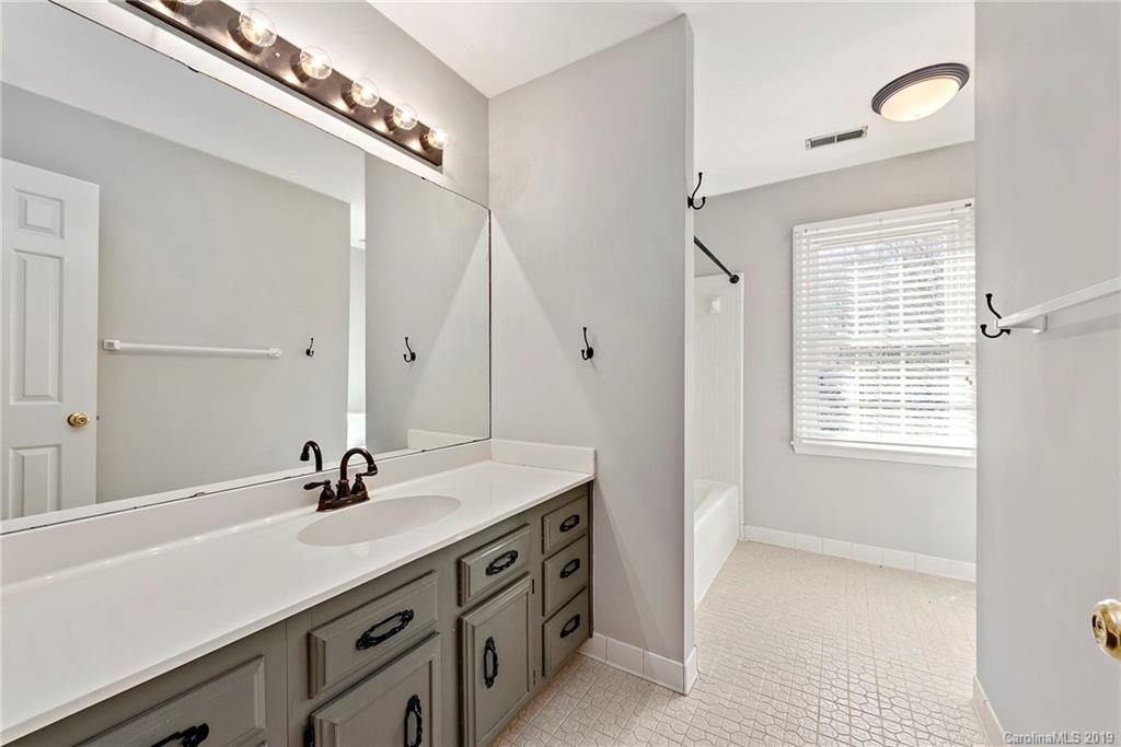 2226 Hamilton Mill Road Charlotte, NC 28270 - Photo 18 of 27