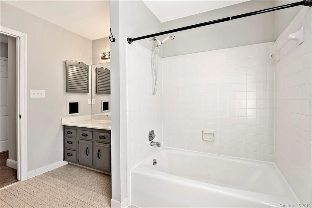 2226 Hamilton Mill Road Charlotte, NC 28270 - Photo 19 of 27