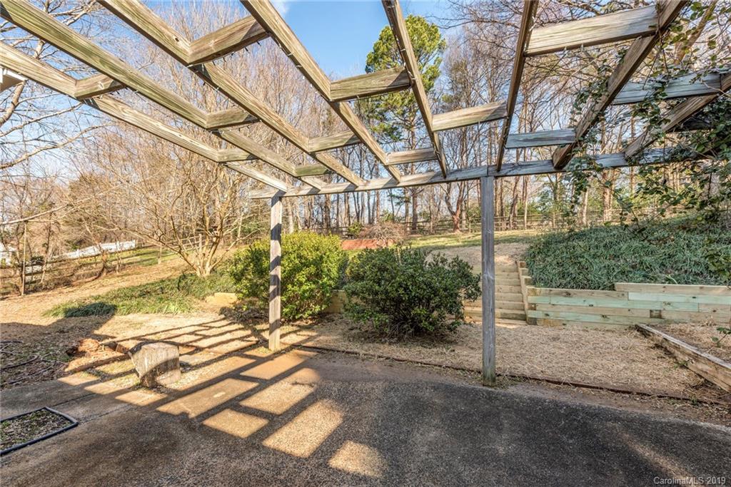 2226 Hamilton Mill Road Charlotte, NC 28270 - Photo 23 of 27