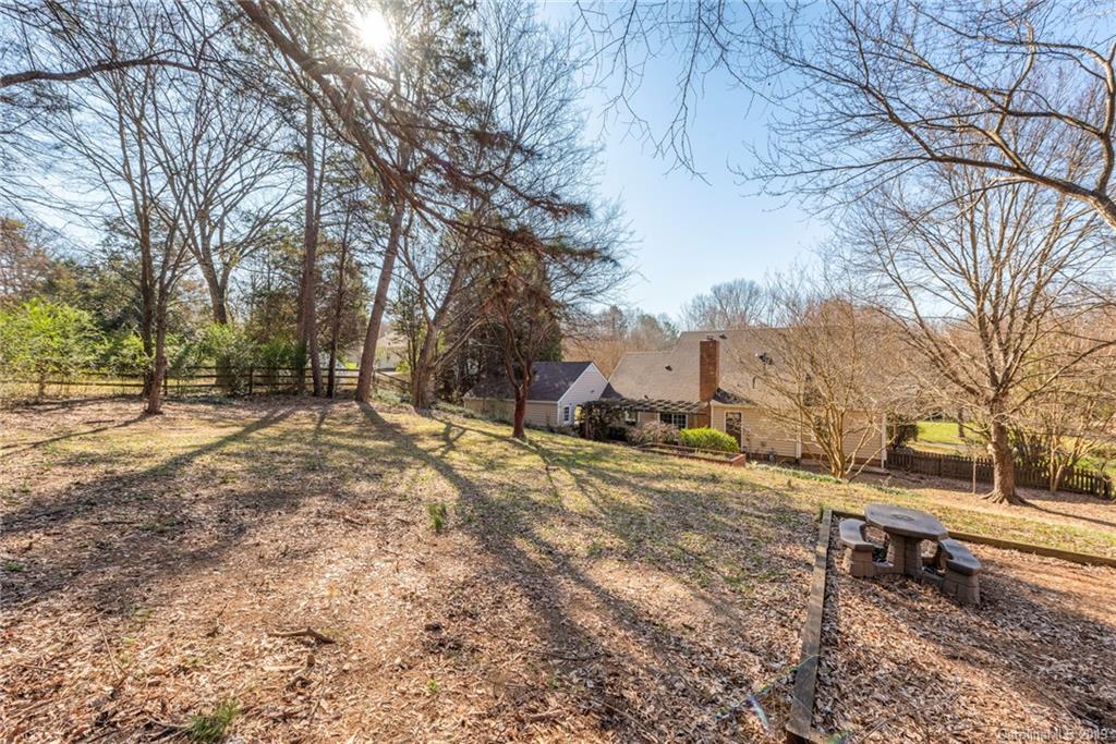 2226 Hamilton Mill Road Charlotte, NC 28270 - Photo 26 of 27