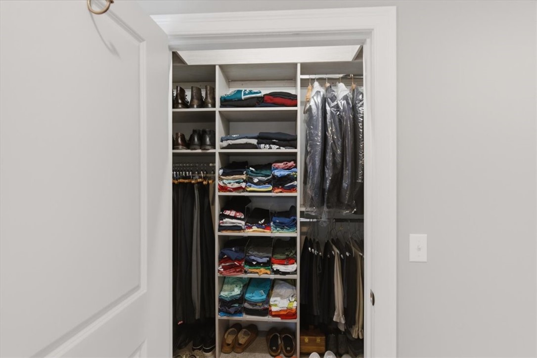 81 Cedar Forest Road Smithfield, RI 02917 - Photo 21 of 49 Master bed walk in #2