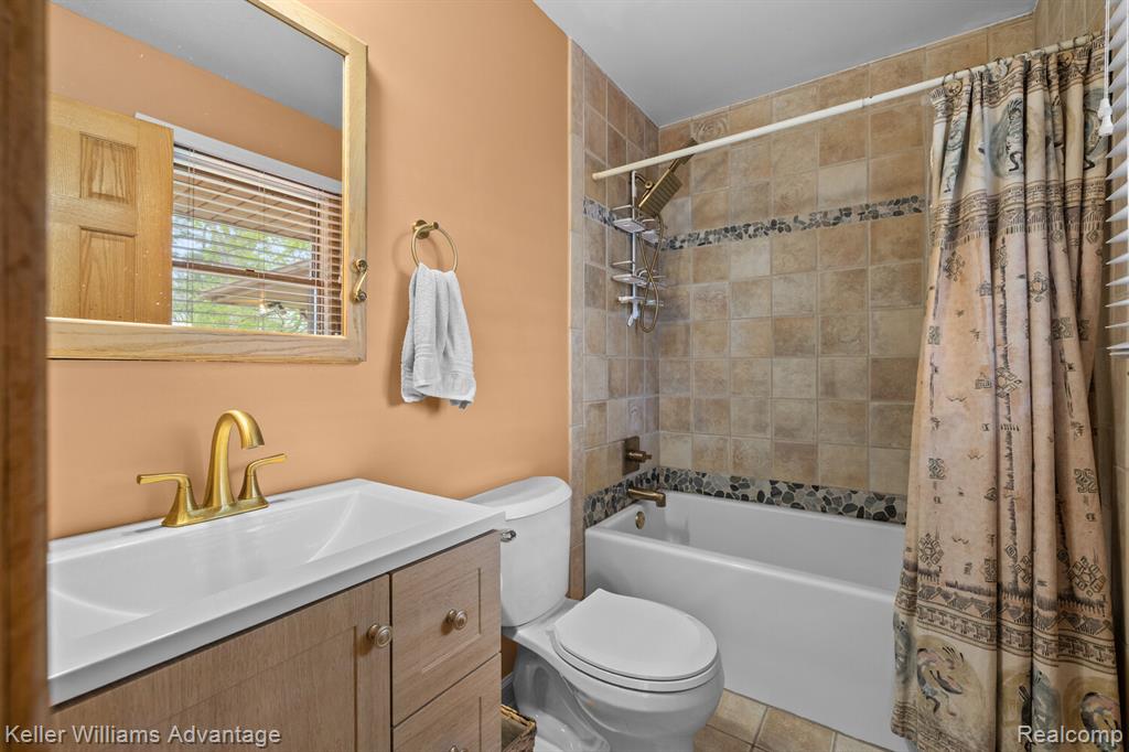 24806 Power Road Farmington, MI 48336 - Photo 27 of 46 Gallery Image 27