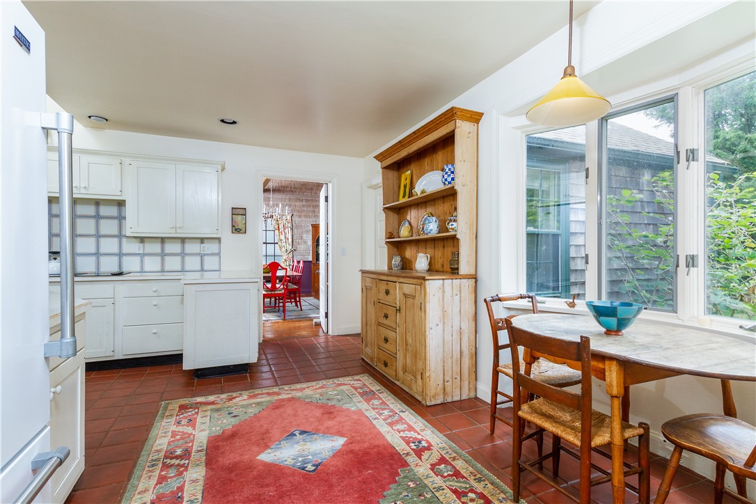 244 Ocean Road Narragansett, RI 02882 - Photo 16 of 50