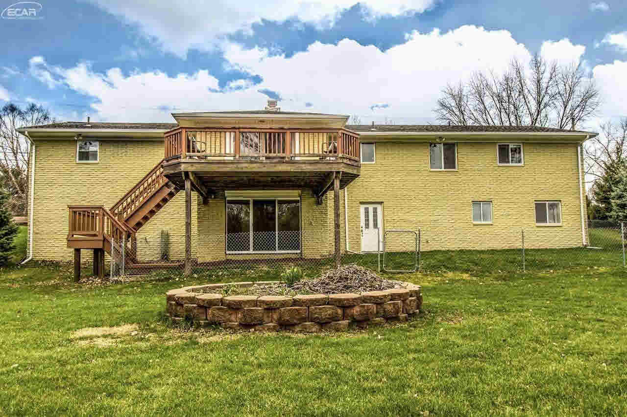 2691 Earl Lake Road Howell, MI 48843 - Photo 36 of 68 21280302-35.JPG