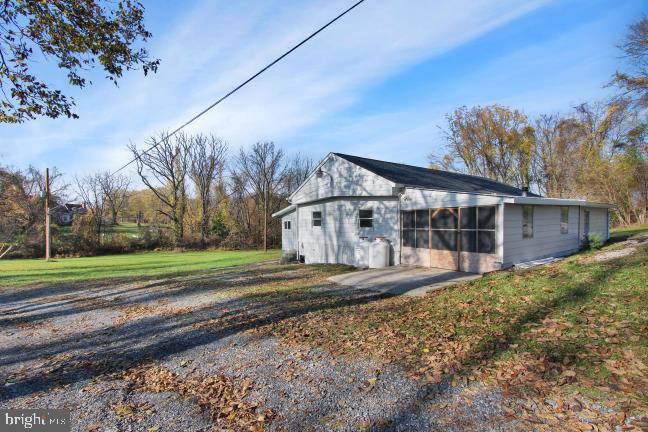 34 Spring Lane Road Dillsburg, PA 17019 - Photo 1 of 28 Gallery Image 1
