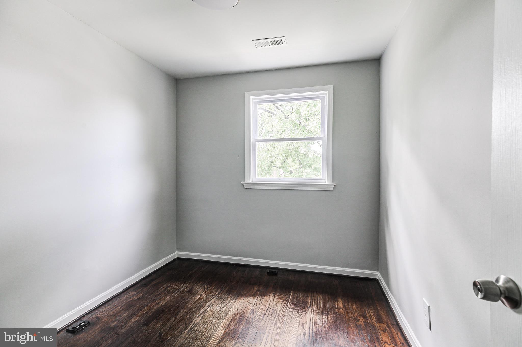 1505 Clairidge Road Baltimore, MD 21207 - Photo 29 of 37 Bedroom 3