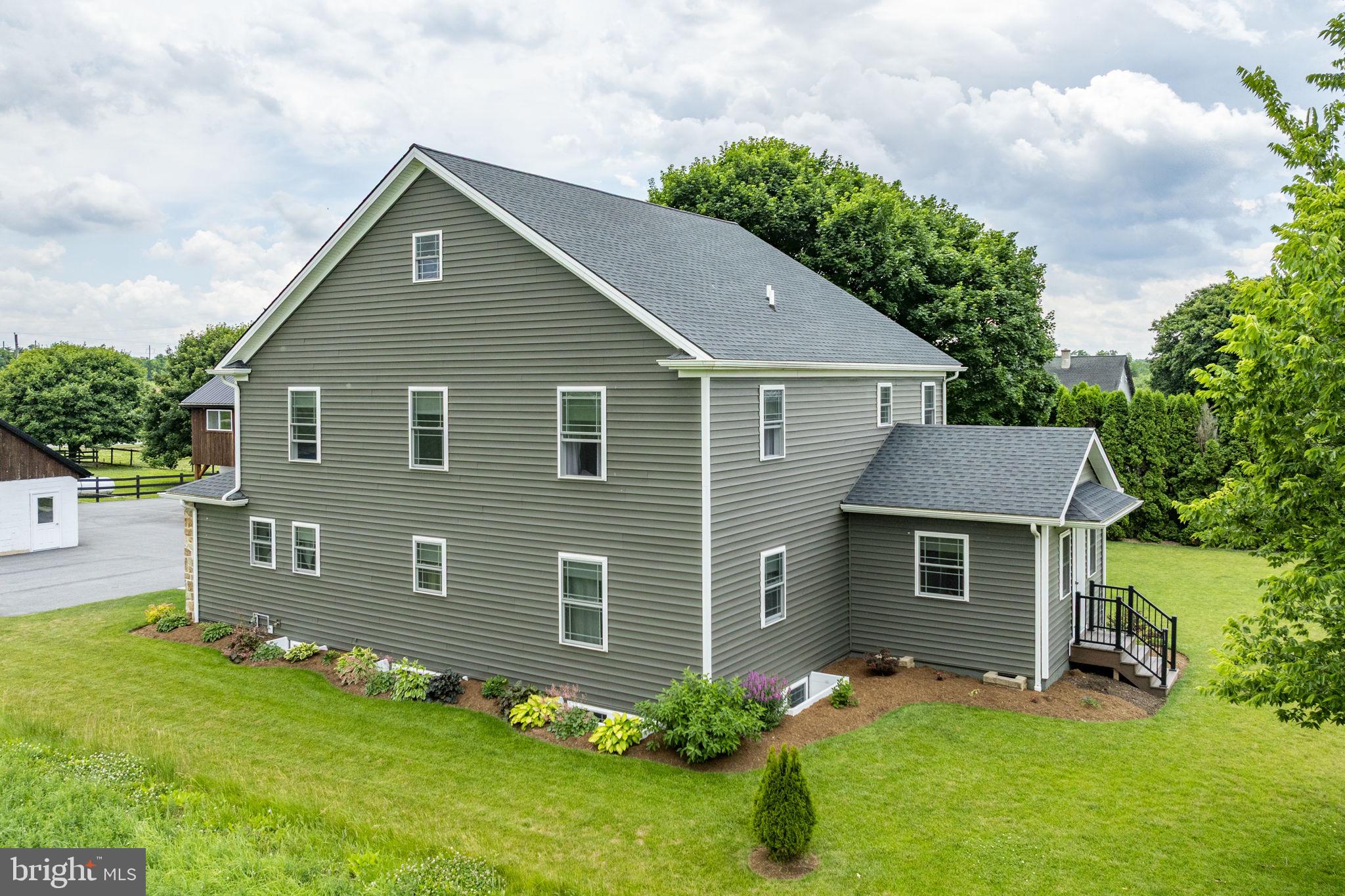 346 Lynwood Road Bird-in-Hand, PA 17572 - Photo 4 of 22