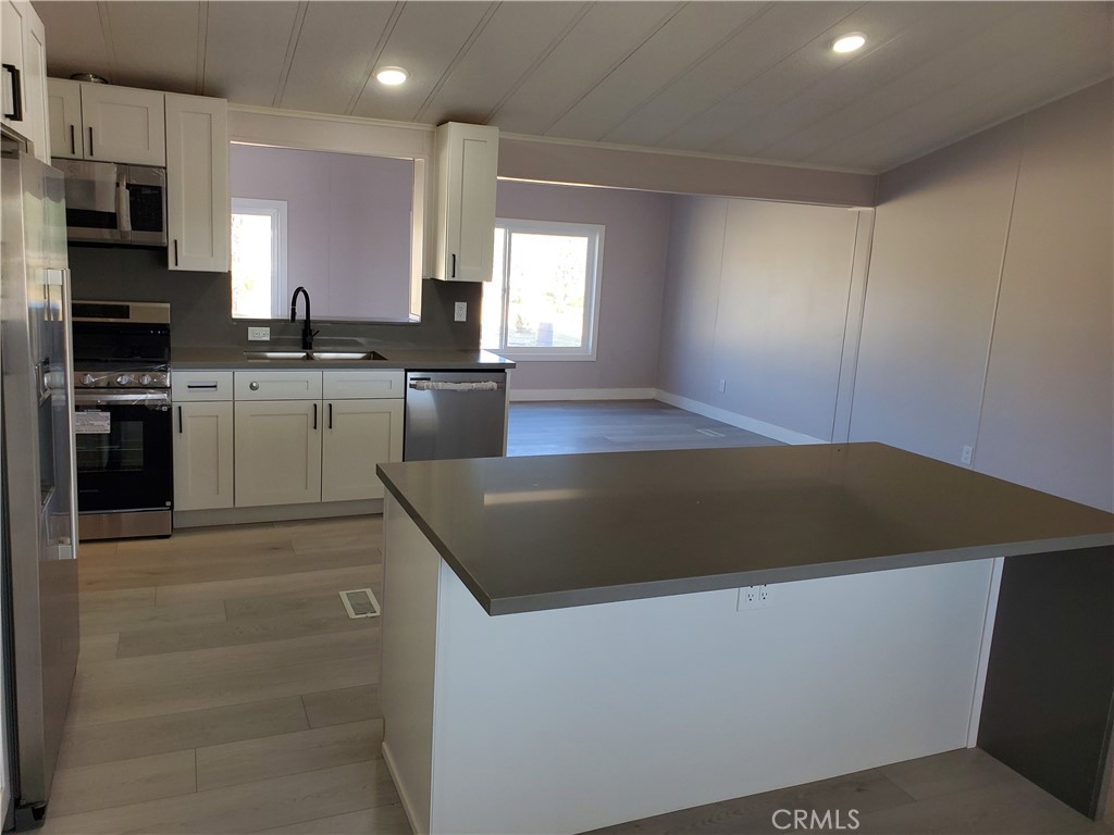 9870 Cody Road Lucerne Valley, CA 92356 - Photo 17 of 37