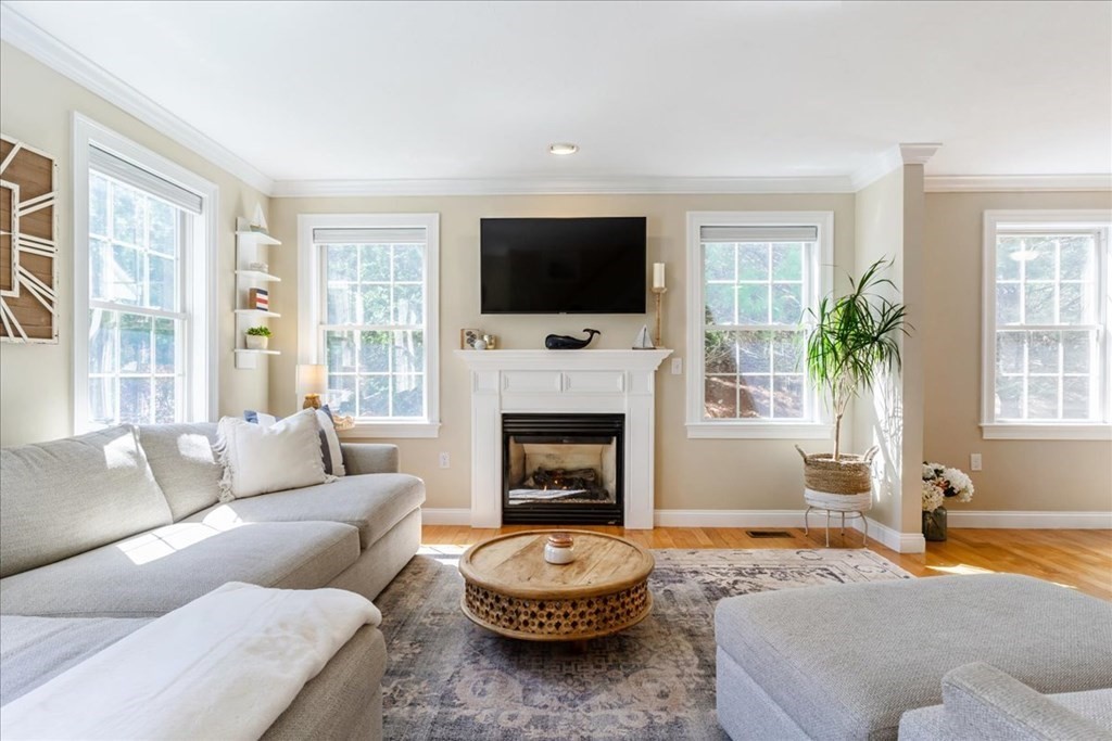 113 Smoke Hill Ridge Road Marshfield, MA 02050 - Photo 6 of 41 Gallery Image 6