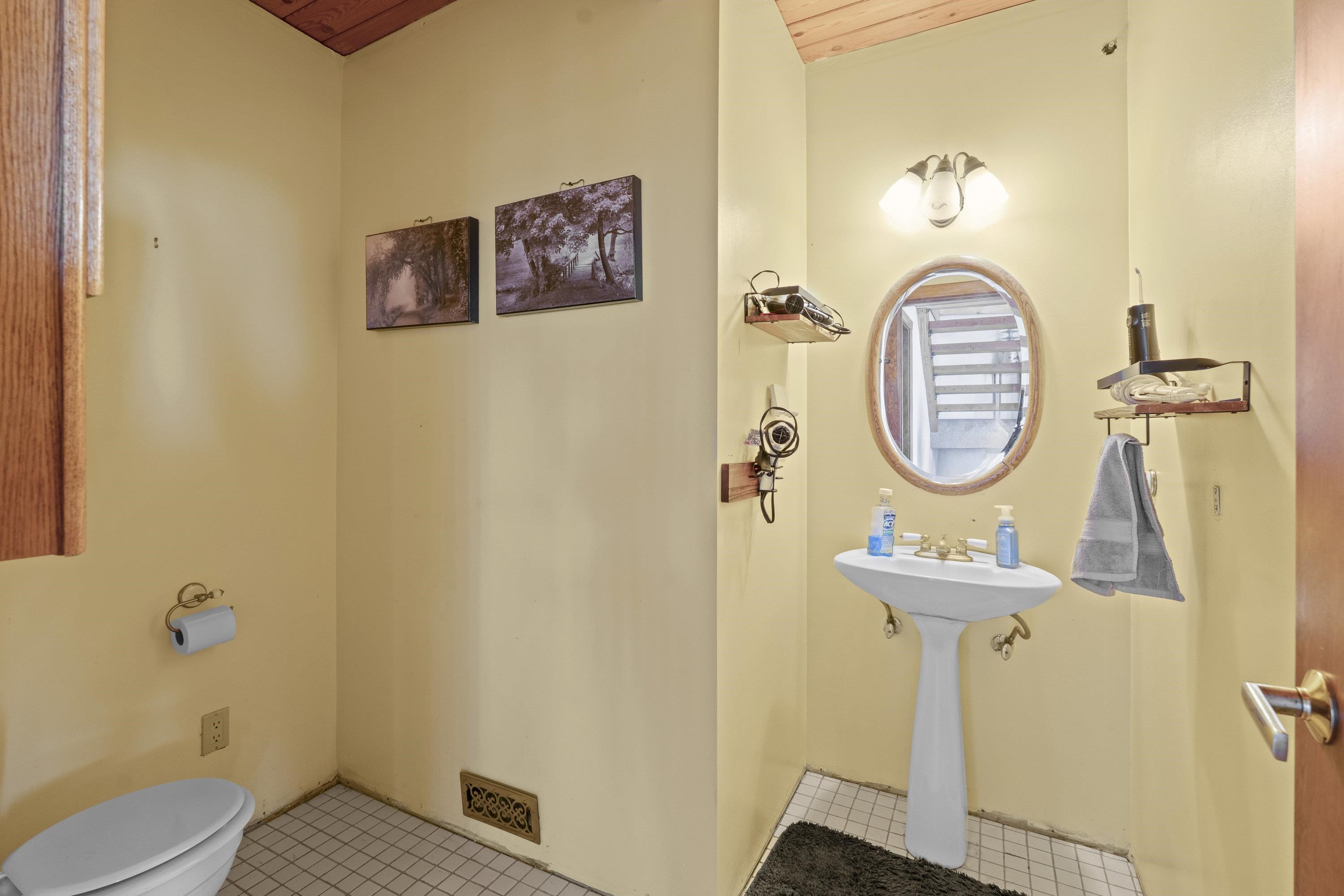 16315 East Temple Road Spokane, WA 99217 - Photo 13 of 42