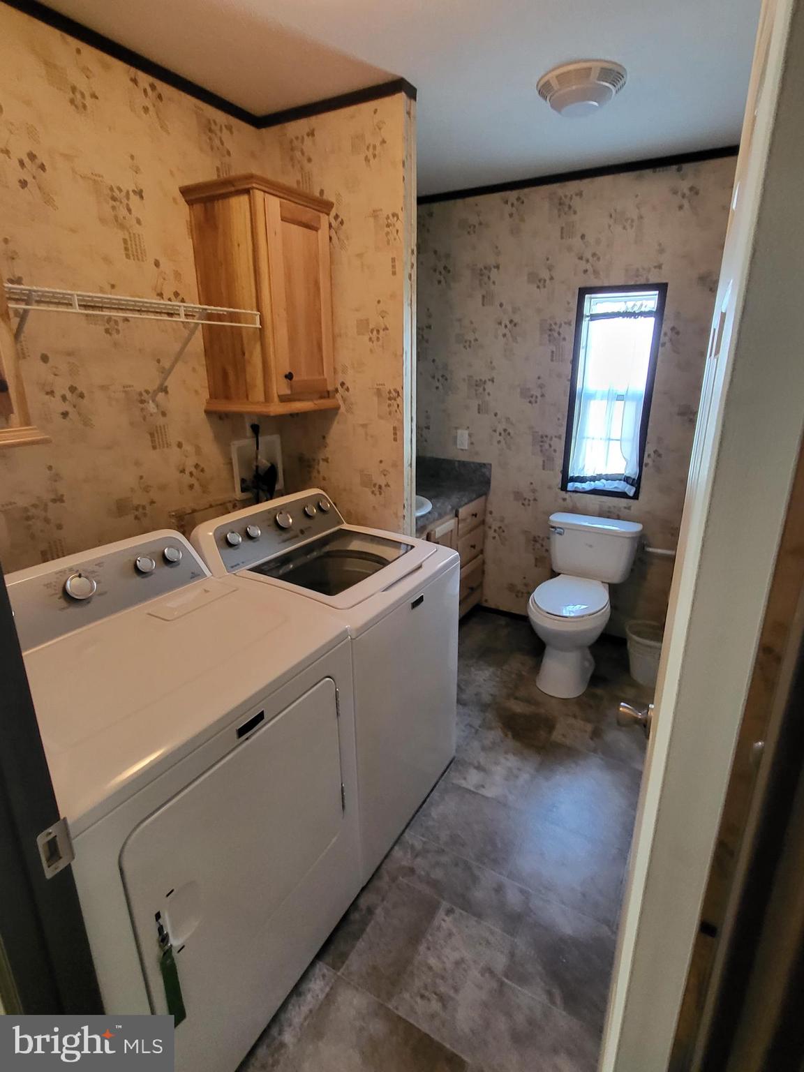 836 Latshaw Road Spring City, PA 19475 - Photo 5 of 24 Gallery Image 5
