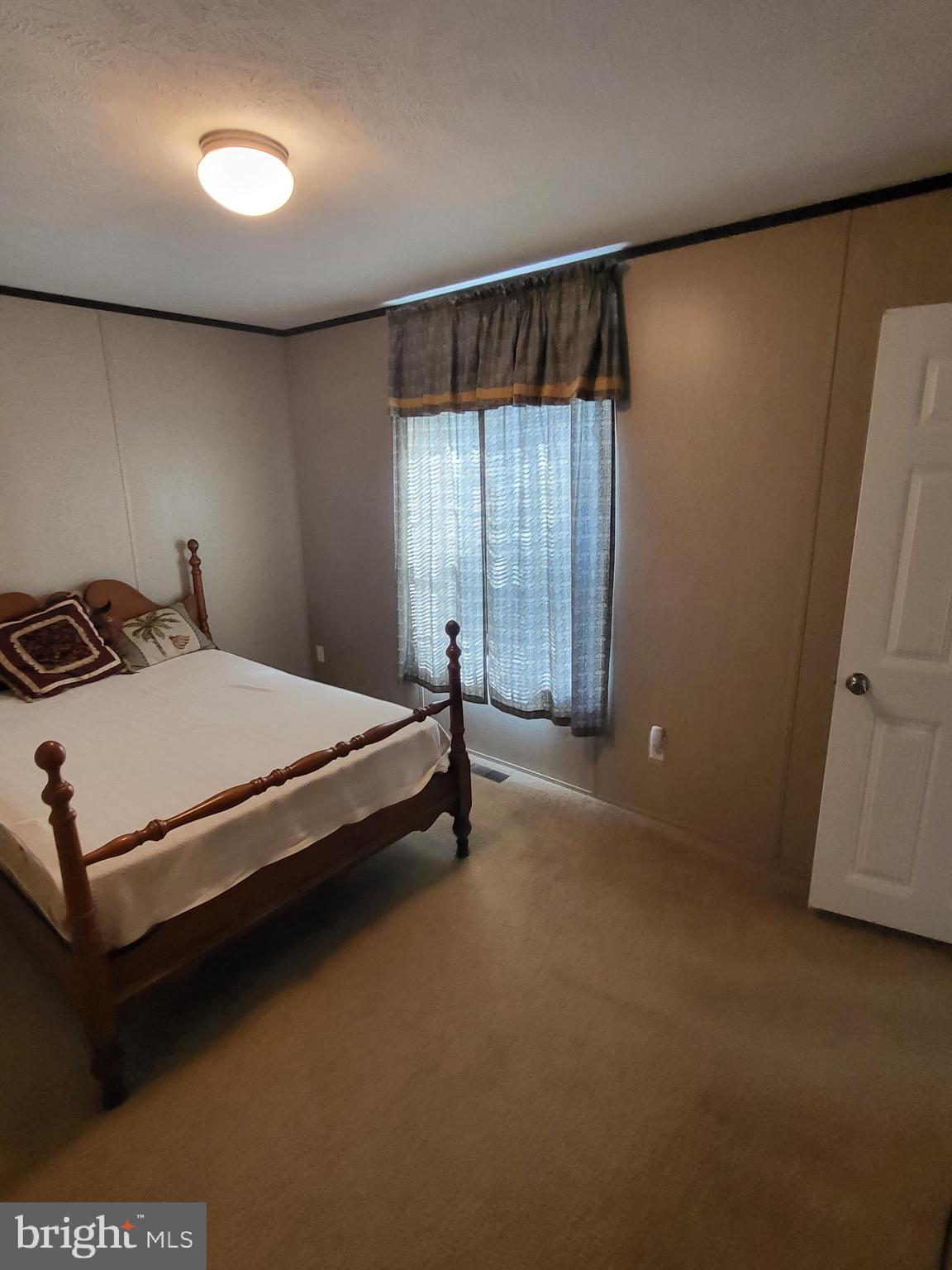 836 Latshaw Road Spring City, PA 19475 - Photo 7 of 24 Gallery Image 7