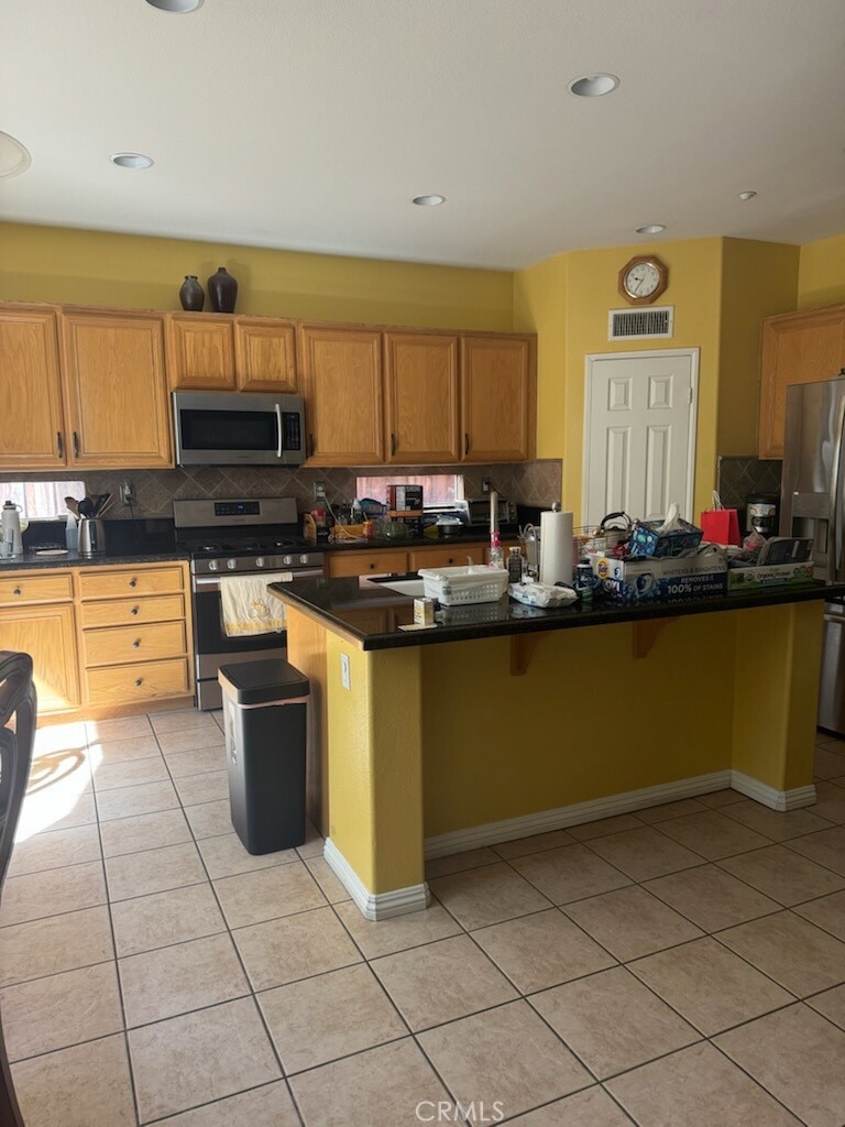 11228 Waterview Court Riverside, CA 92505 - Photo 6 of 15 Gallery Image 6