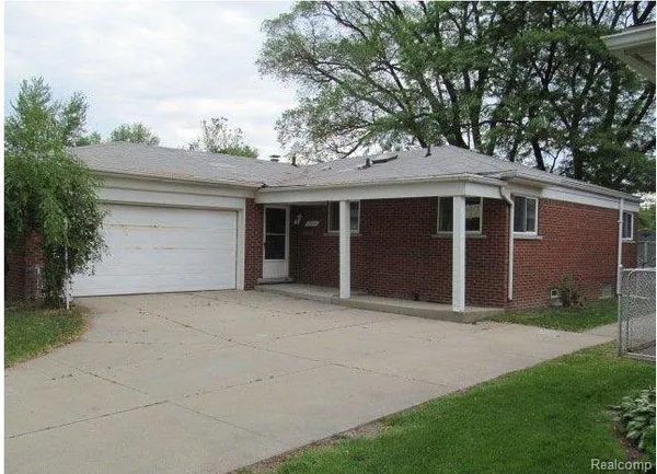 $1,700 | 26054 Dover Avenue, Warren, MI 48089