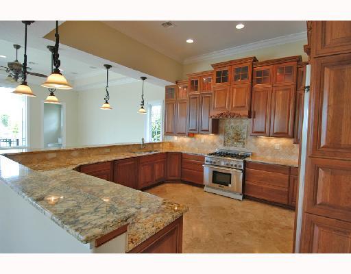 709 Southeast Riverside Drive Stuart, FL 34994 - Photo 2 of 8