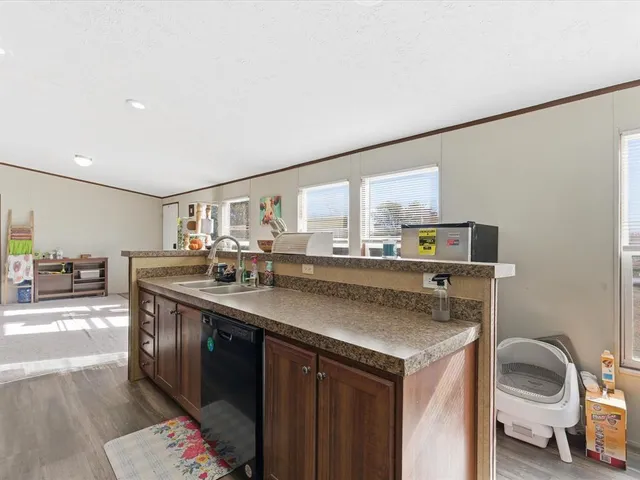 a picture of a black and white wall