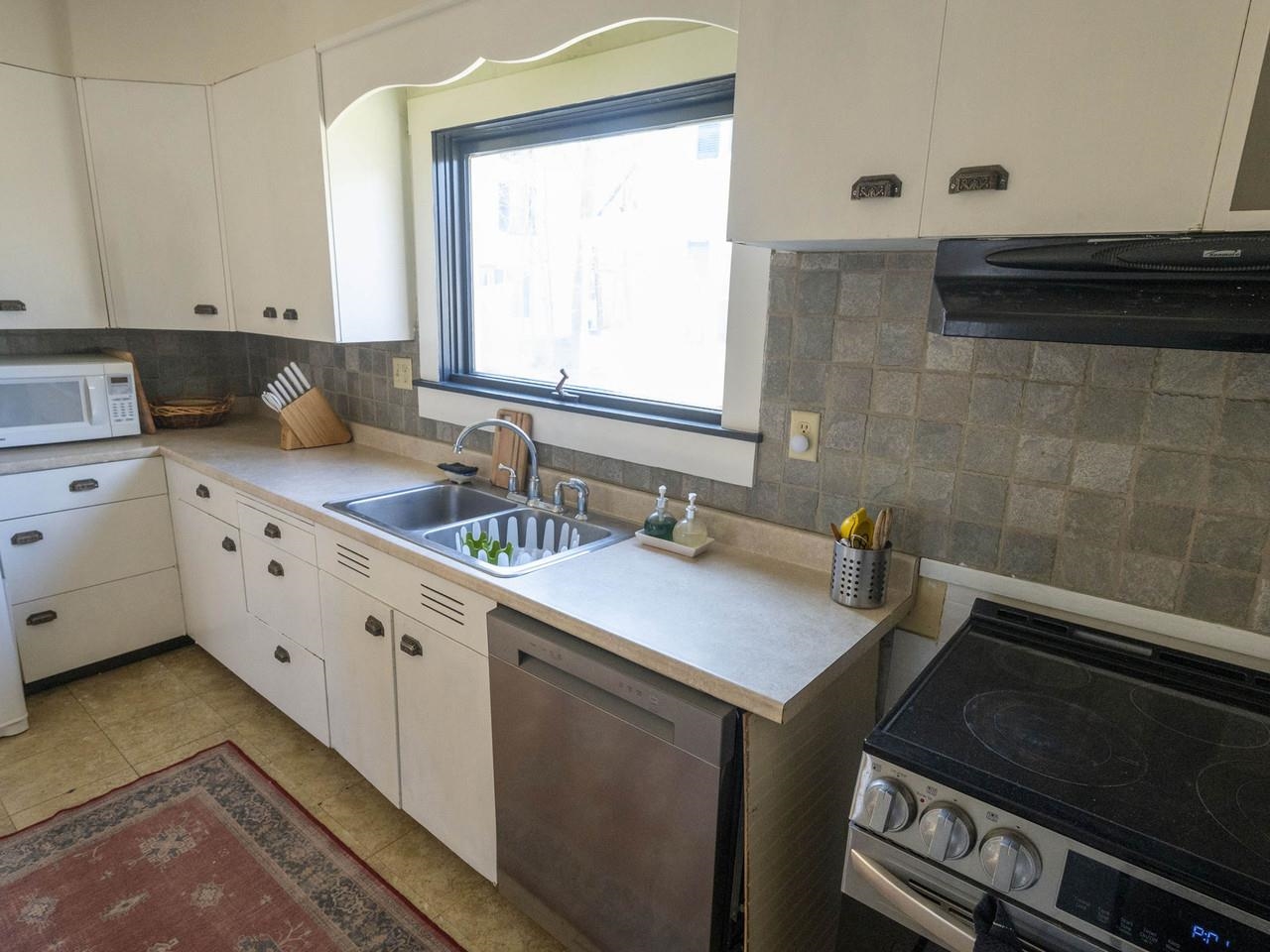 22 French Street Barre, VT 05641 - Photo 11 of 47