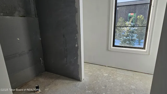 $1,395,000 | 1030 Iroquois Way, Driggs, ID 83422