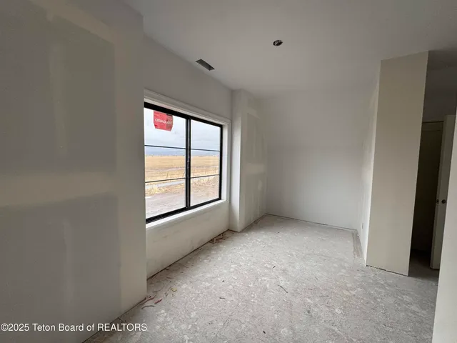 $1,395,000 | 1030 Iroquois Way, Driggs, ID 83422