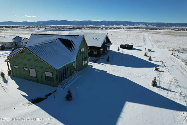 $1,395,000 | 1030 Iroquois Way, Driggs, ID 83422