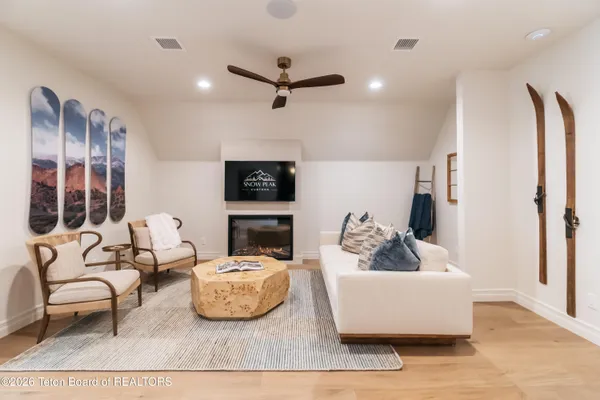 $1,450,000 | 1030 Iroquois Way, Driggs, ID 83422