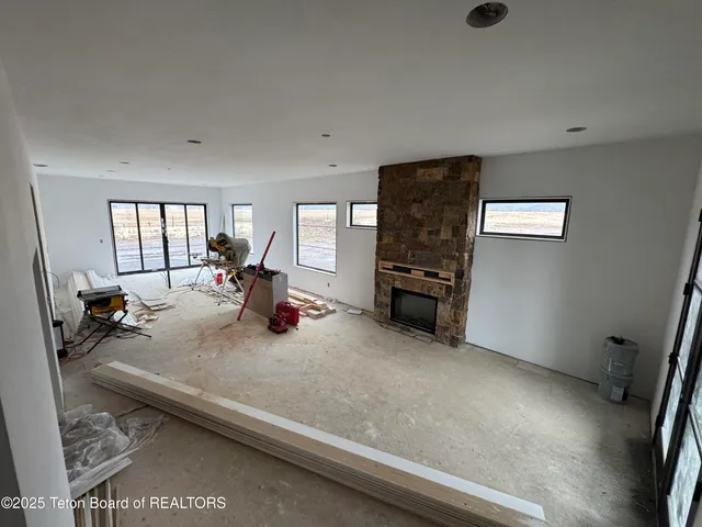 $1,395,000 | 1030 Iroquois Way, Driggs, ID 83422