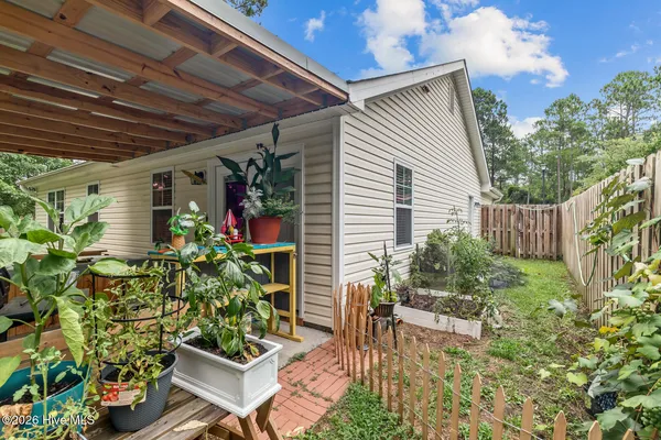 $314,000 | 106 Oyster Landing Drive, Sneads Ferry, NC 28460