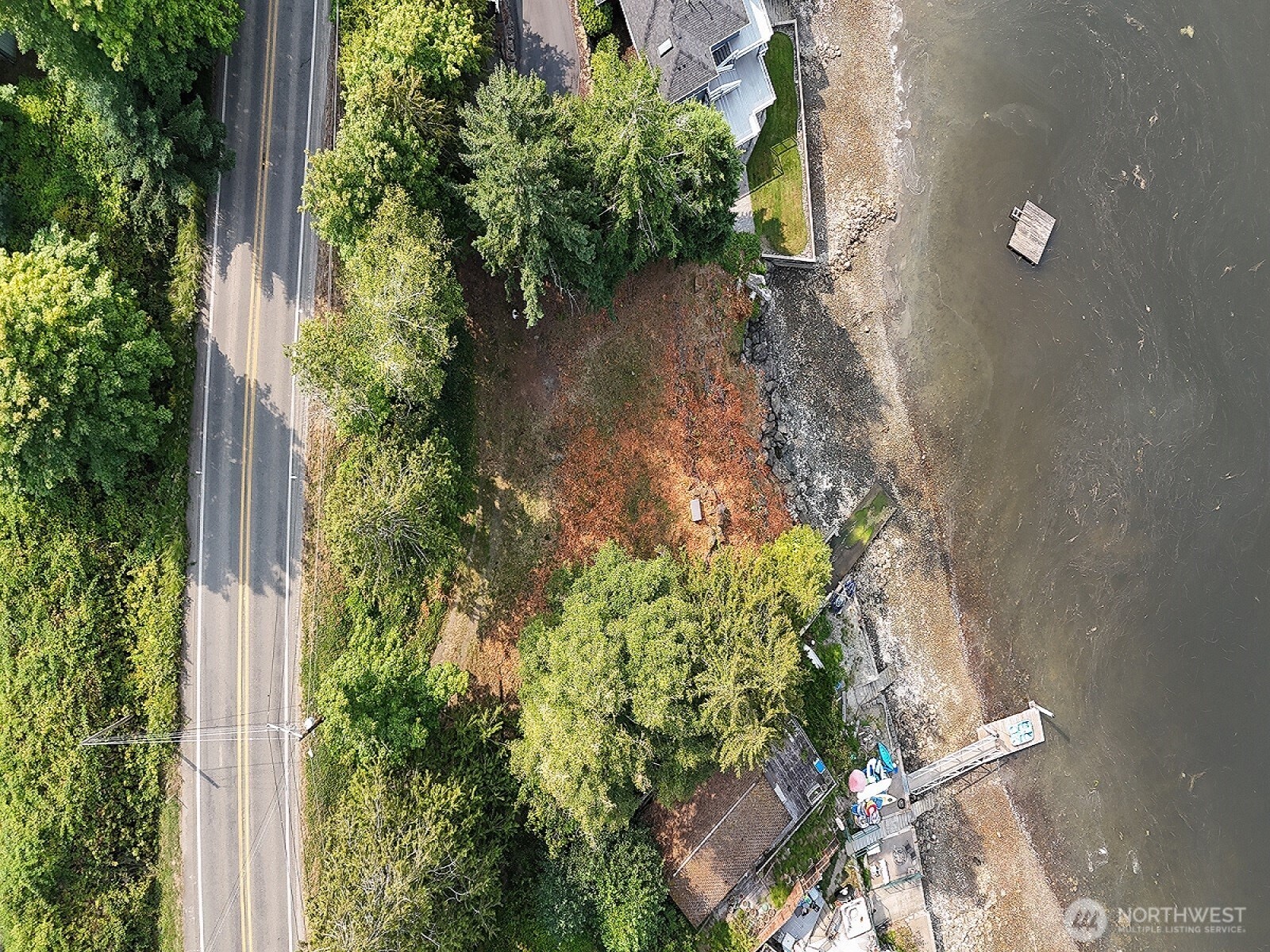 17871 Highway 106 Belfair, WA 98528 - Photo 6 of 18 a view of a garden with plants