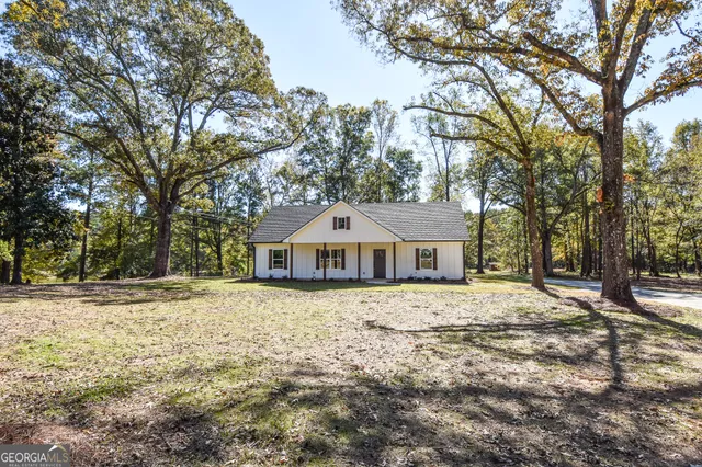 $369,000 | 6060 Ga Highway, Molena, GA 30258
