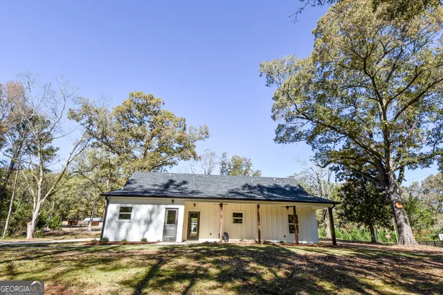 $369,000 | 6060 Ga Highway, Molena, GA 30258