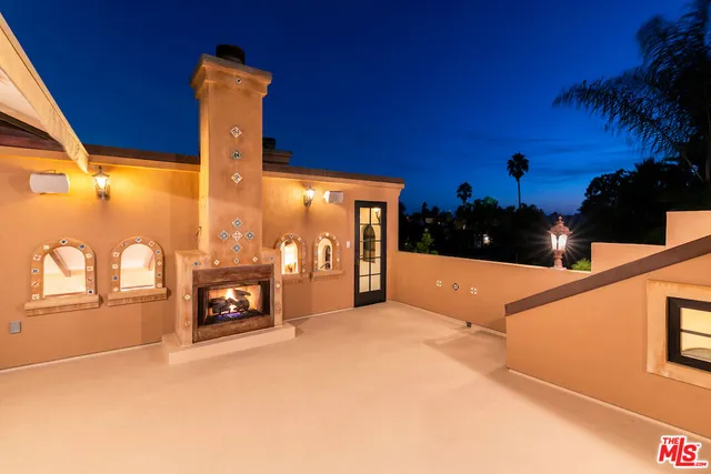 a view of a outdoor space with seating area