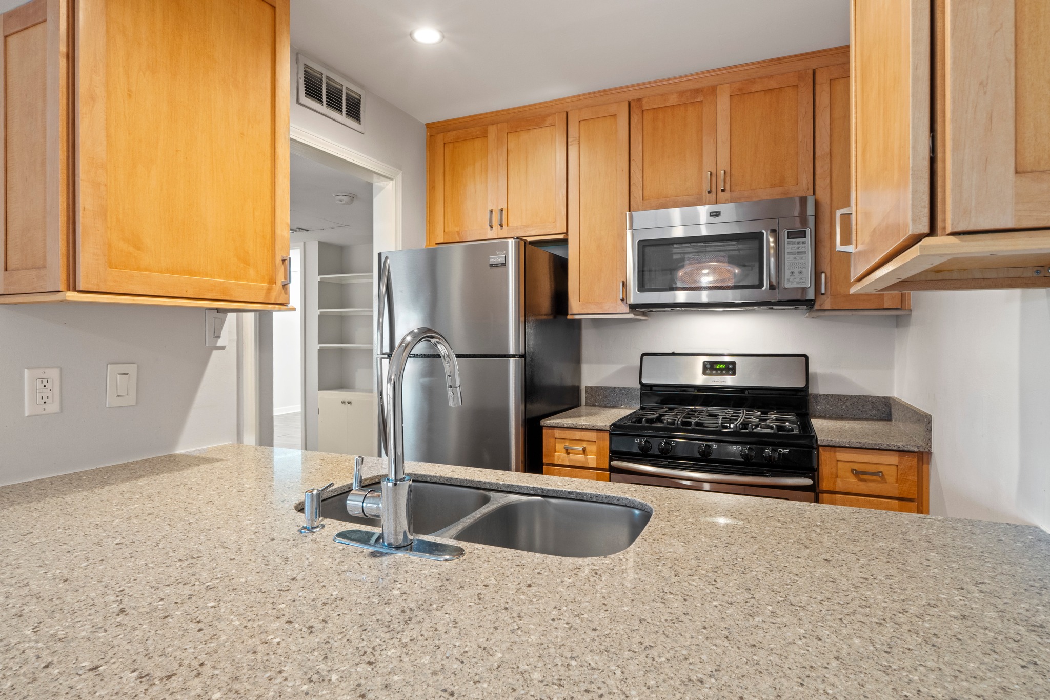 1210 Windsor Road, Unit 220 Austin, TX 78703 - Photo 9 of 32